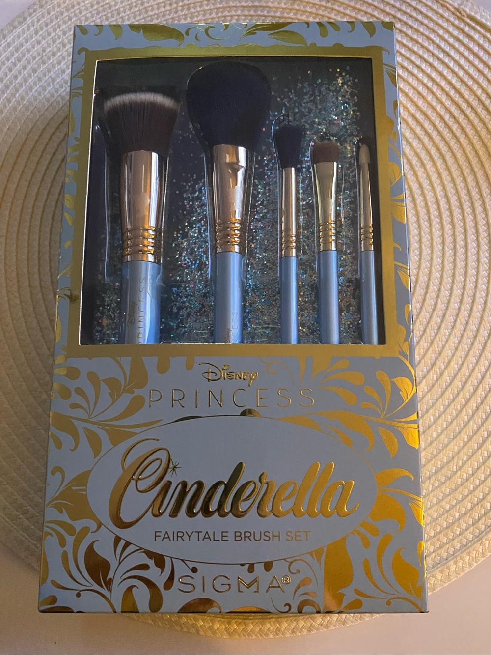 Cinderella 5 Magical brushes and beauty bag! NWT!